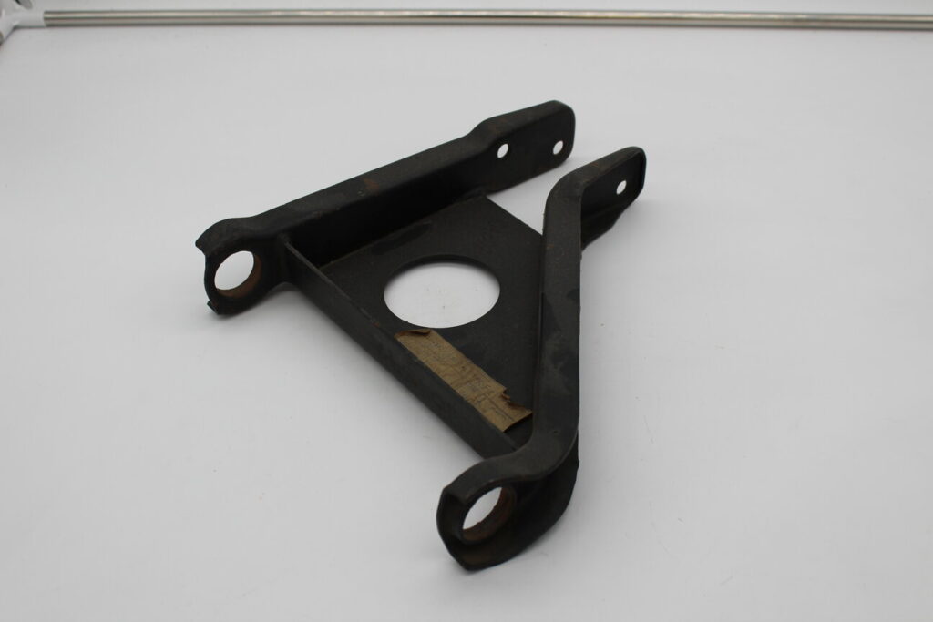 A - Arm DX Front Upper 308
