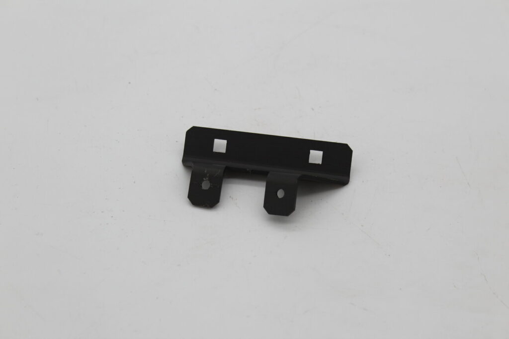 Bracket/RH Plate
