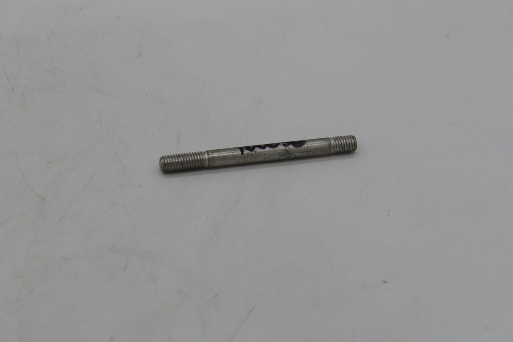 Stud 8x1.25x12 Stem 80