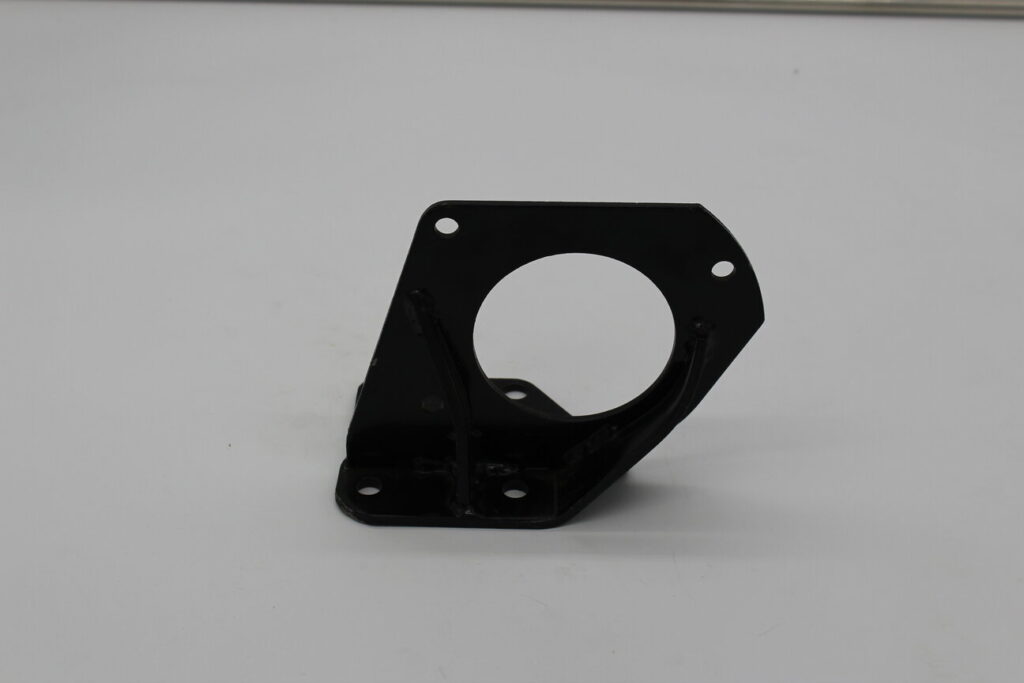 RH Front / LH Rear Support