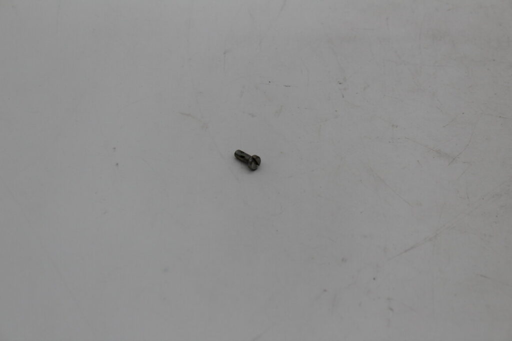 Screw 4x10mm