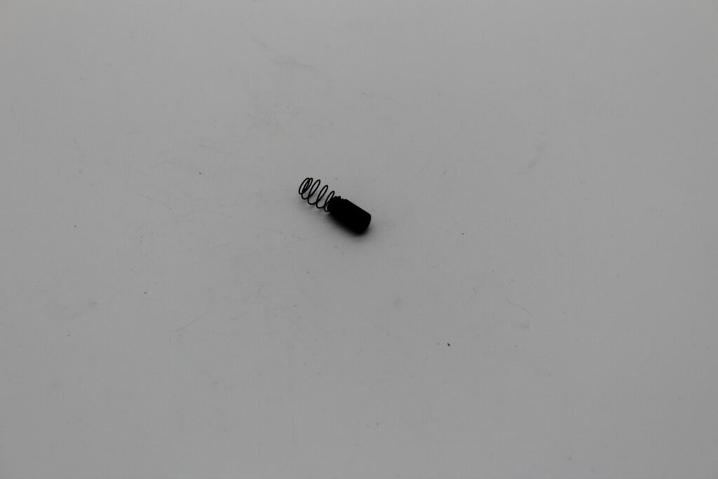 Carbon Contact Dist Cap 6x10mm