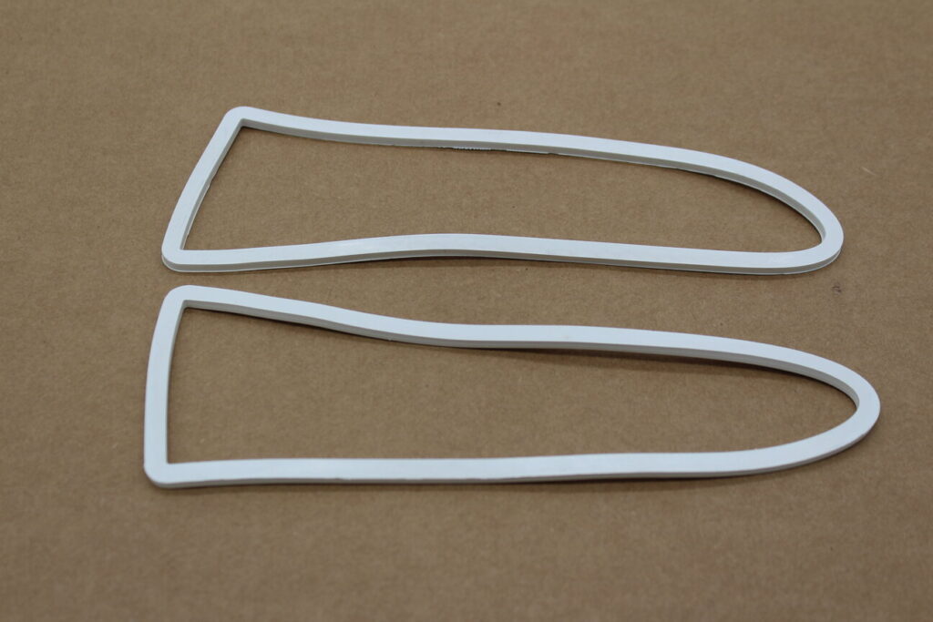 RH/LH WHITE SEAL INSIDE REAR LAMP (2PCS)