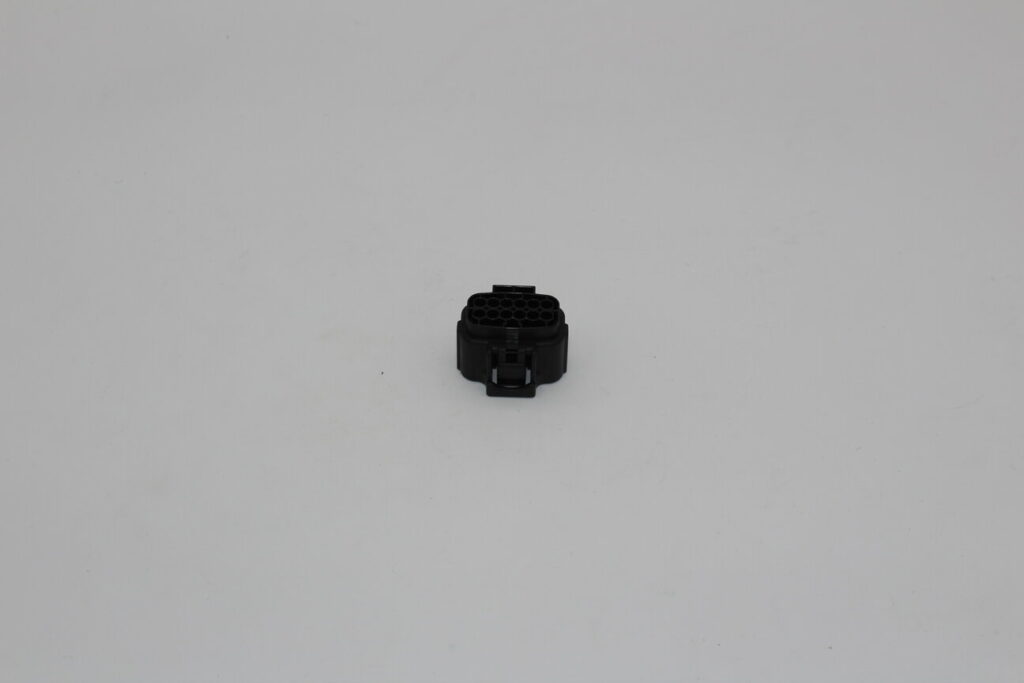 Connector AMP 12-way Female