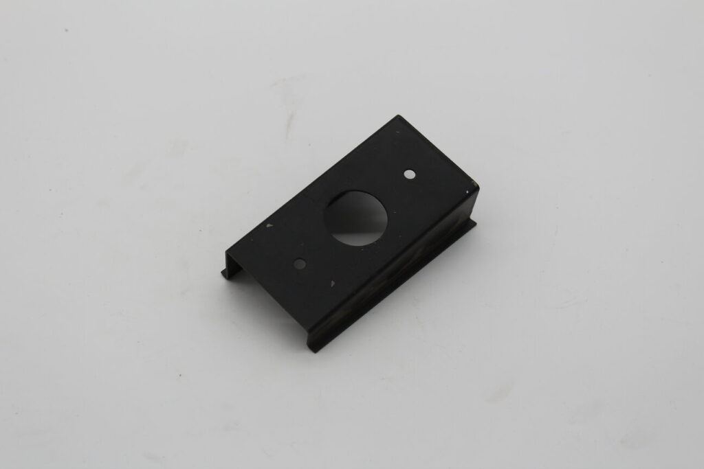 Bracket RF Side Marker Lamp