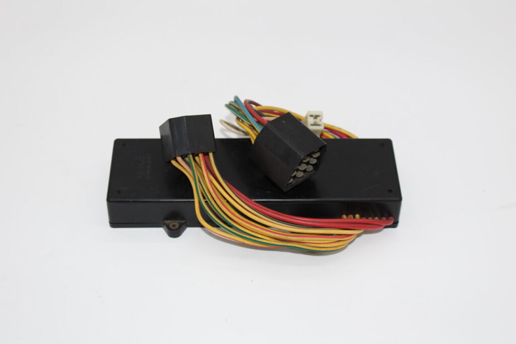 ECU Check Control USA Mondial QV (8385)..