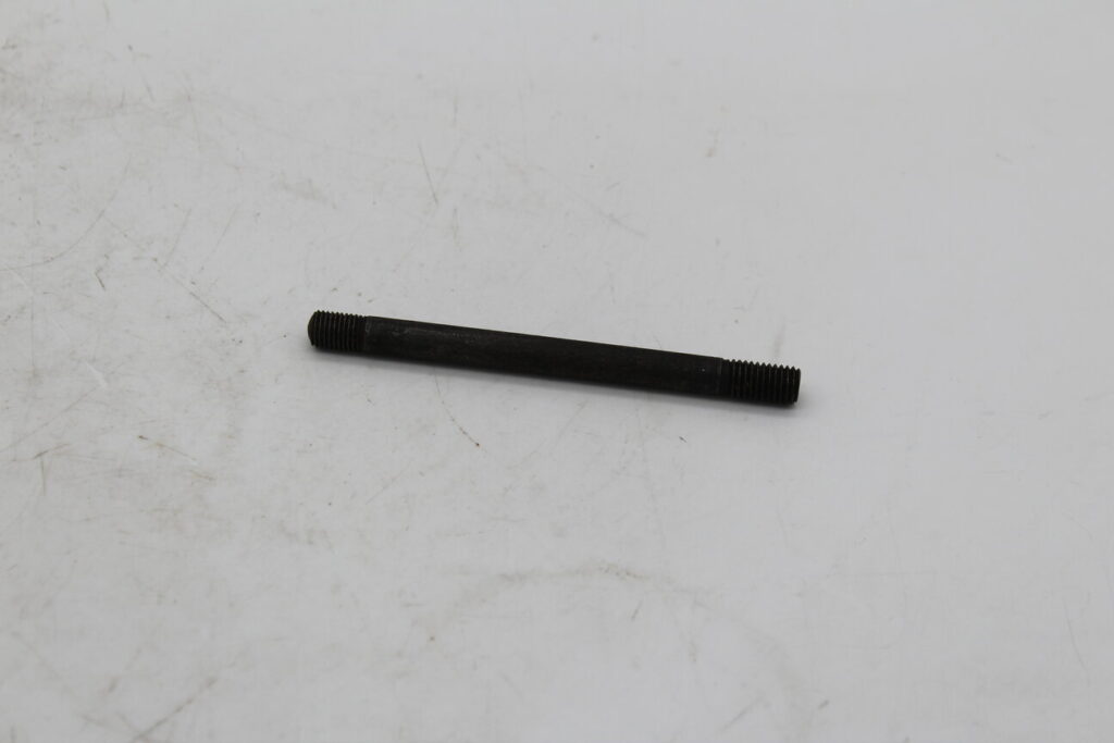Stud 8x90mm 1.0/1.5