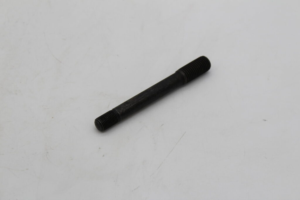 Cylinder Head Stud 250+275/2C