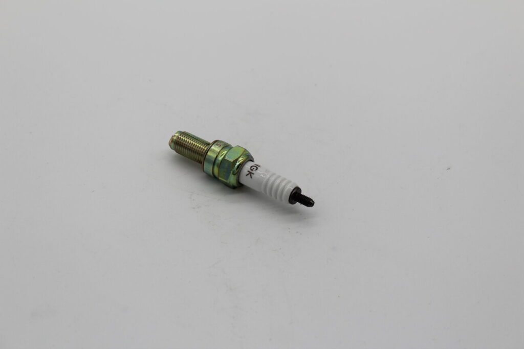 Spark Plug F40 w/o Cats..