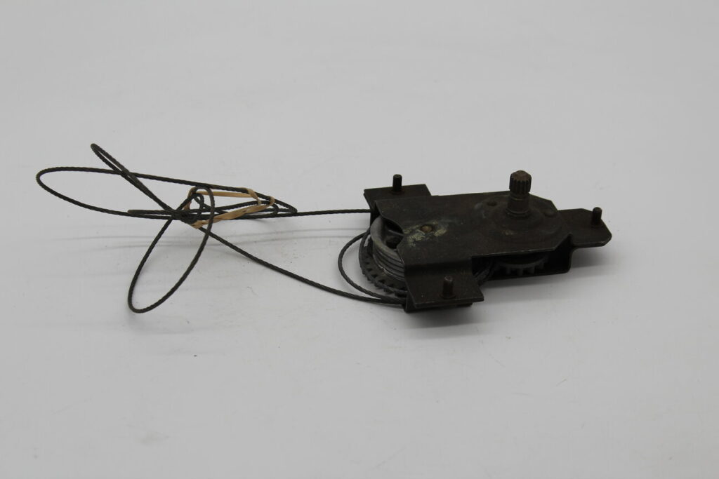 Regulator RH Window Manual