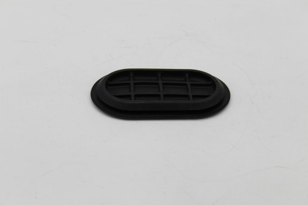 Under Tray Plug 360