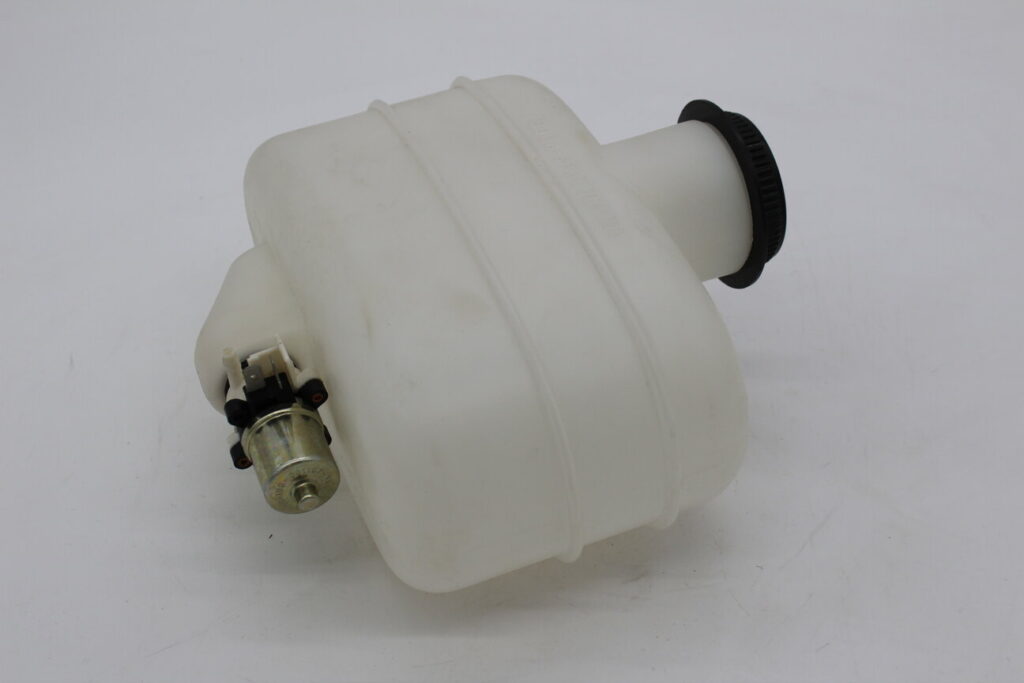 Reservoir Windshield Washers F50